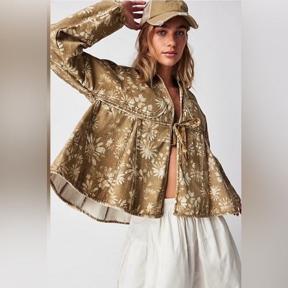 Free People Jackets & Blazers - NWOT Free People Lua Bed Jacket, size XS